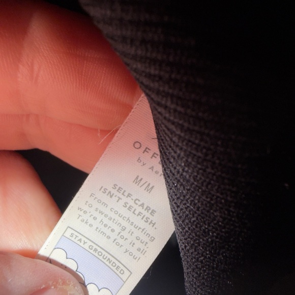 Offline By Aerie Real Me Black Short Sleeve Crop Seamless Top Size Medium - Picture 5 of 9